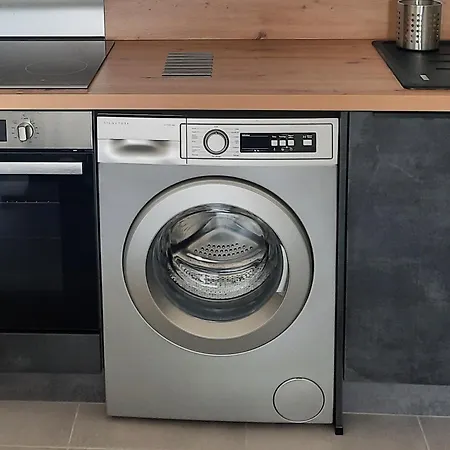 Apartament Neuf Et Climatise, 6 Personnes, A 150m De La Vias