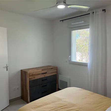 Neuf Et Climatise, 6 Personnes, A 150m De La Виас