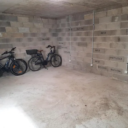 Apartmán Neuf Et Climatise, 6 Personnes, A 150m De La *