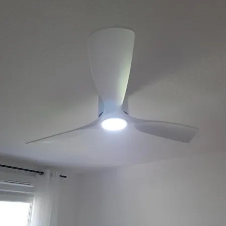 Neuf Et Climatise, 6 Personnes, A 150m De La Apartament *