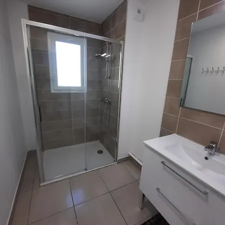 Apartmán Neuf Et Climatise, 6 Personnes, A 150m De La Vias